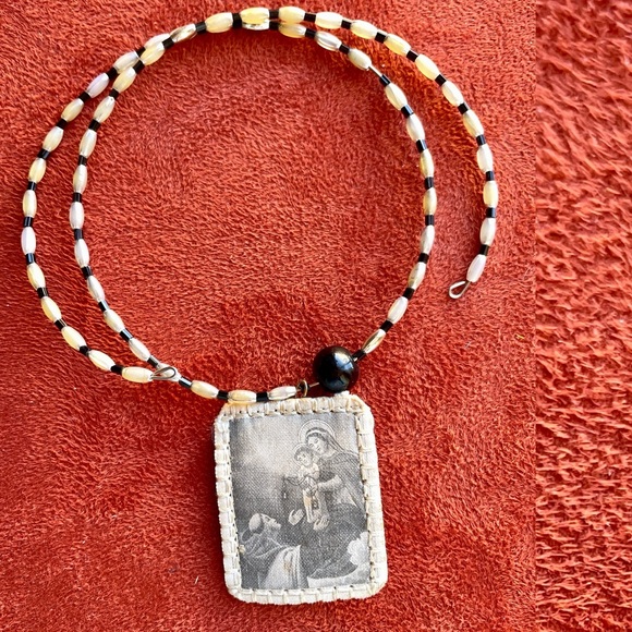 Artisan Handmade VINTAGE SCAPULAR Beaded Choker NECKLACE - Picture 2 of 11